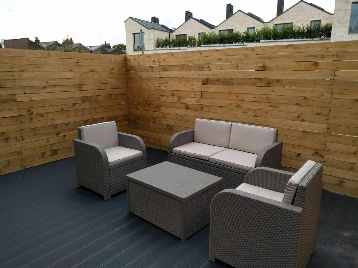 Modern 2 Bedroom Flat With Private Outdoor Terrace London Eksteriør bilde